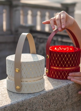 【山茶花语】手提喜糖盒高级丝绒材质圆形桌糖盒结婚伴手礼空盒