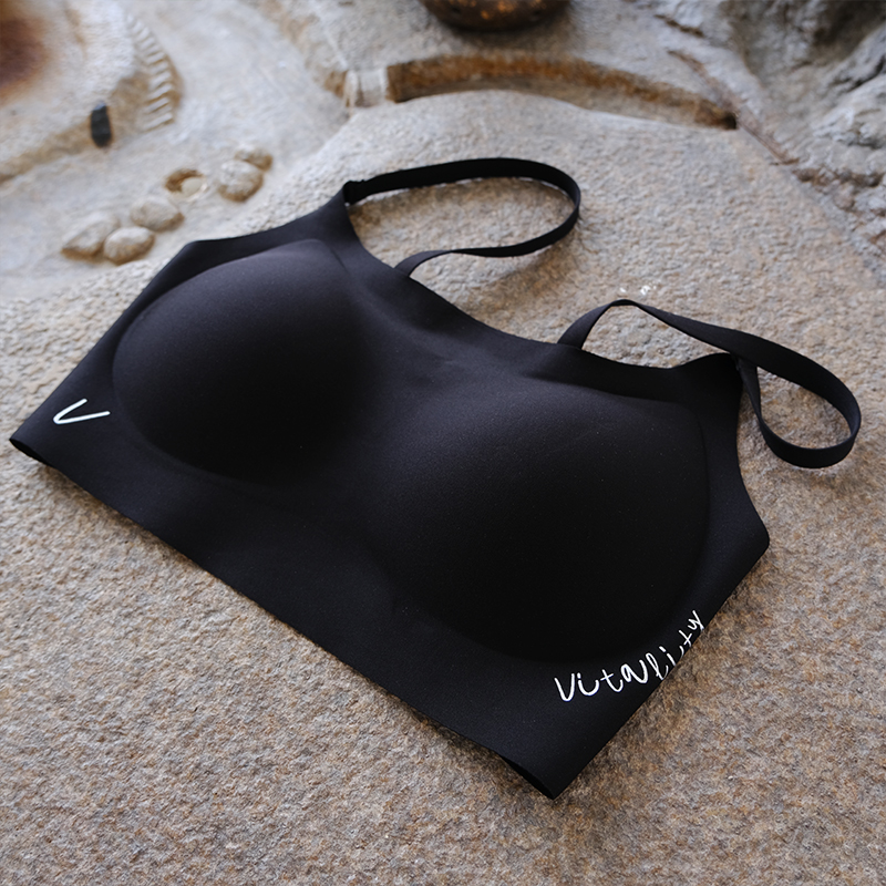 细肩带无痕露肩美背无钢圈文胸