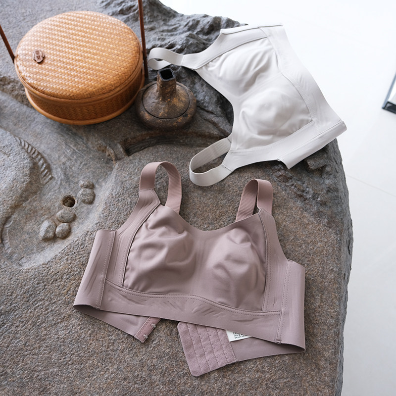 专宠大胸大码防震全罩杯内衣光面无痕超薄运动健身休闲文胸巨会瘦