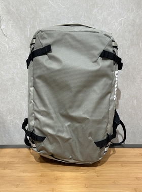 不退换PATAGONIA韩代春休闲包 Black Hole Mlc 49307R5 6A26