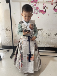 报纸古装汉服马面裙儿童环保服装幼儿园亲子时装秀环保材料DIY手
