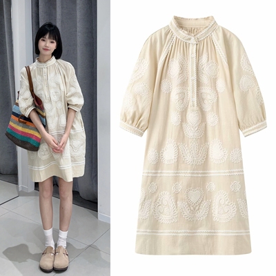 2025夏季新品法式度假风立领盘花刺绣绣花宽松中袖连衣裙裙子女