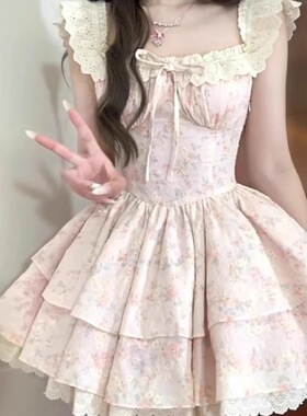 2026甜美妹妹收腰碎花连衣裙少女感设计感小飞袖公主蓬蓬蛋糕短裙