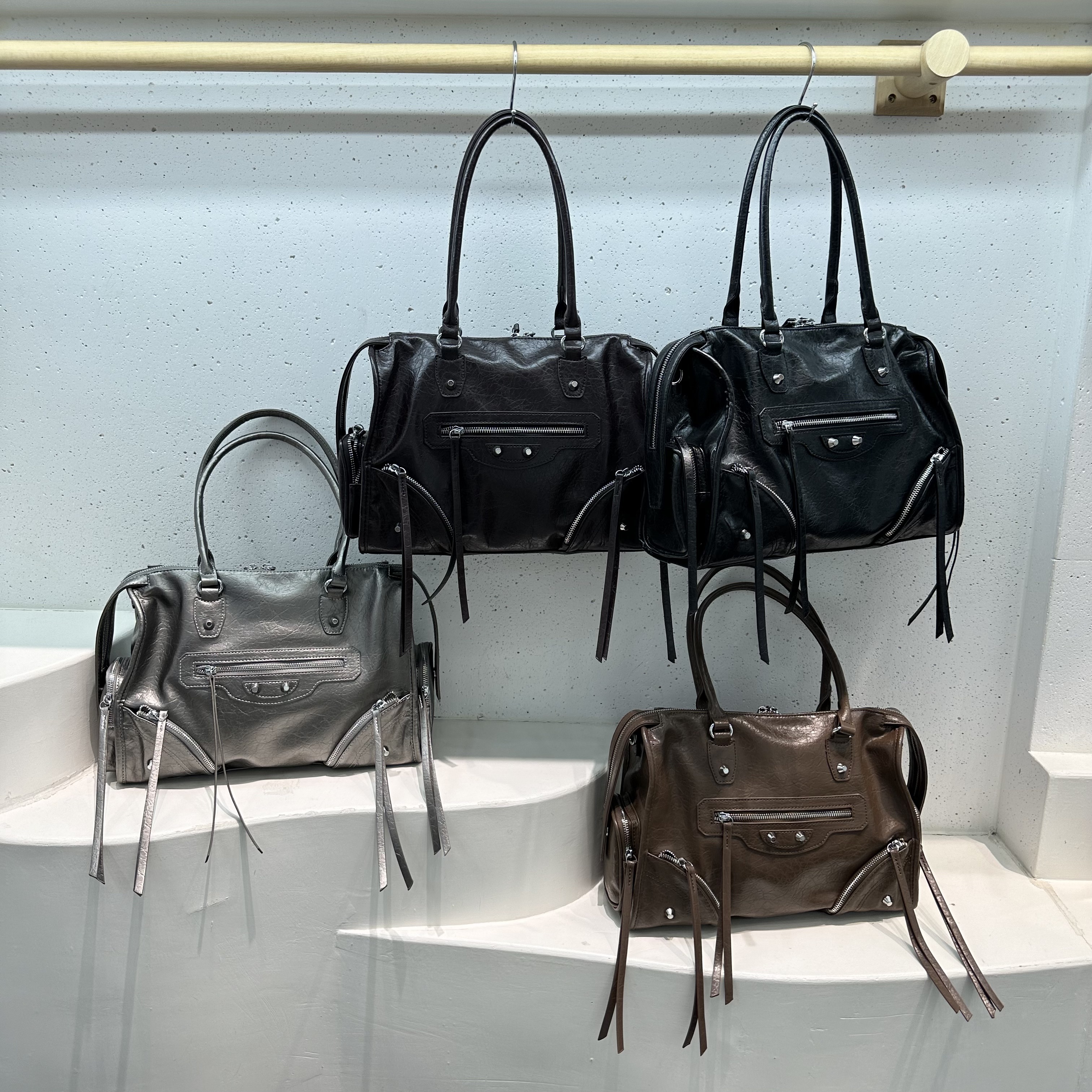 潮流口袋设计大容量单肩腋下包