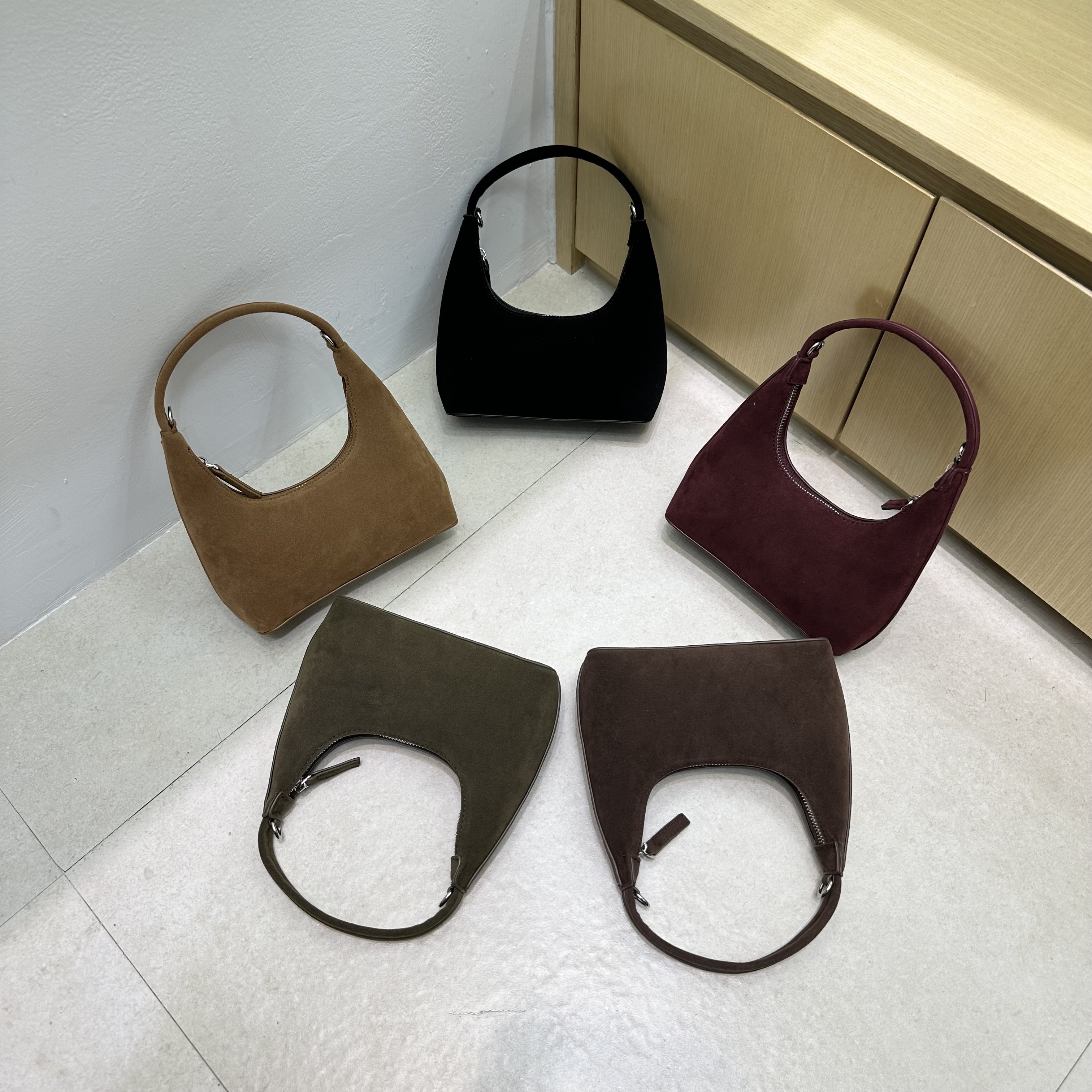 小众气质简约个性绒面手提斜挎包