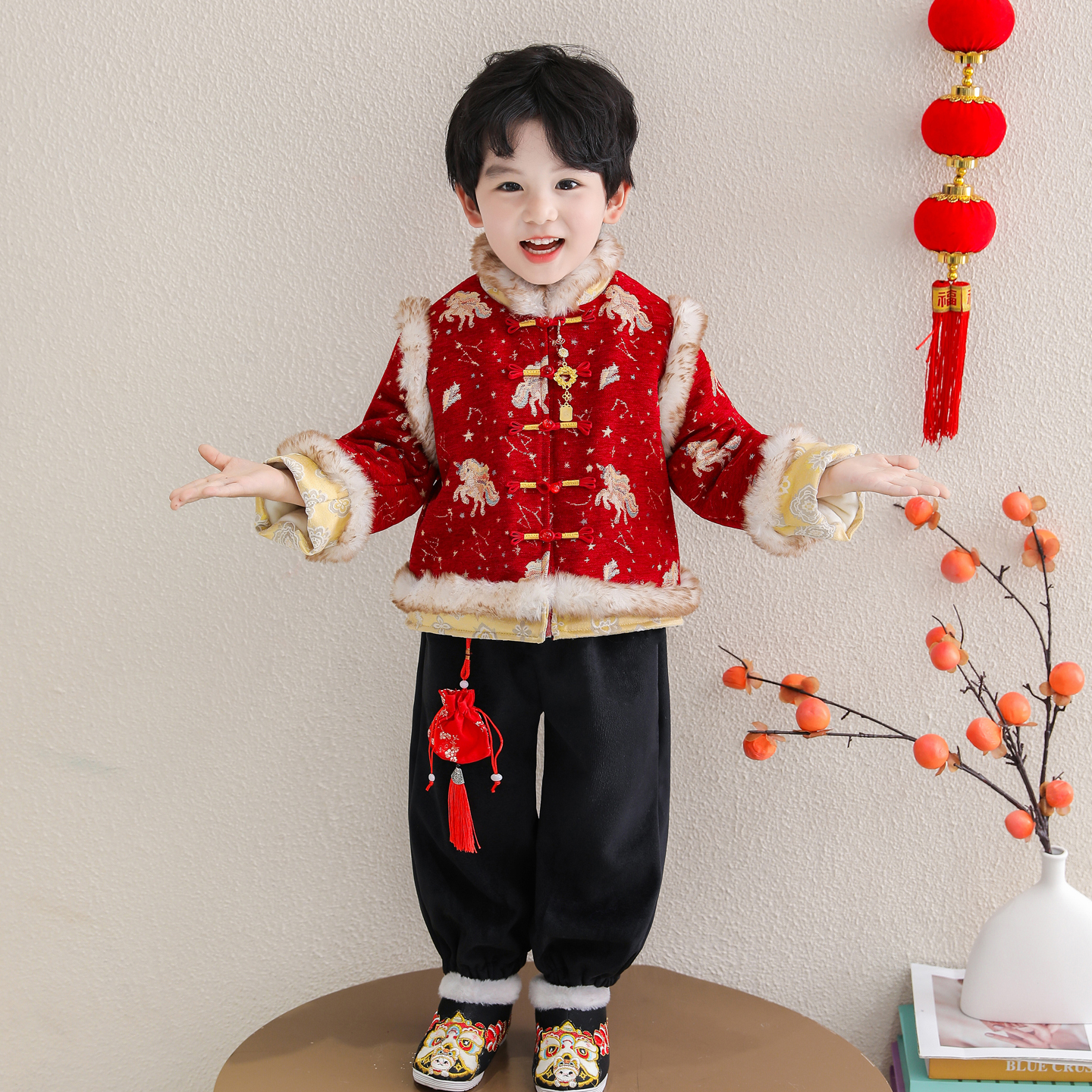 002儿童唐装2026男女宝红拜年服加厚汉服中国风元旦过年抓周衣服
