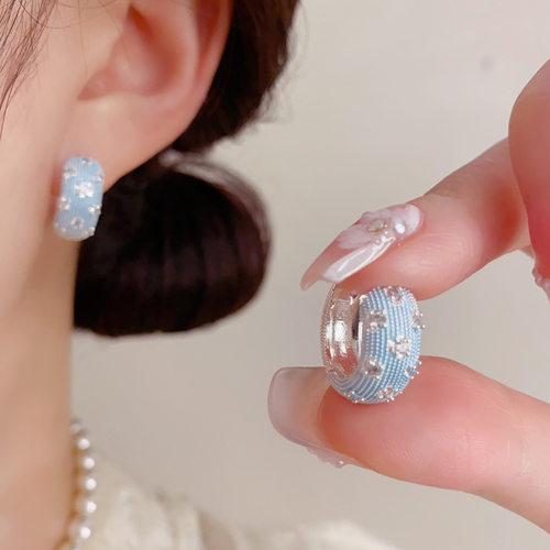 小众独特设计感蓝色薄涂几何耳扣女气质轻奢甜美百搭通勤耳圈