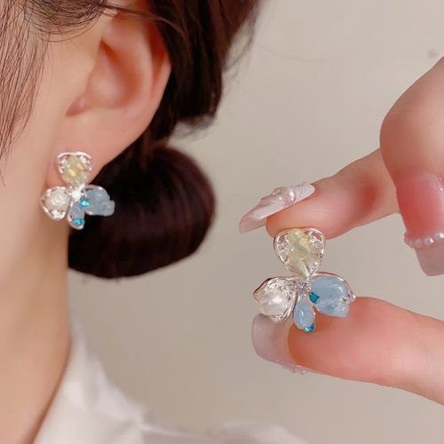 小清新时尚手工款厚银淡水珍珠碎水晶花瓣耳钉女气质轻奢耳饰