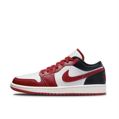 AJ1奶茶粉低帮女子篮球鞋