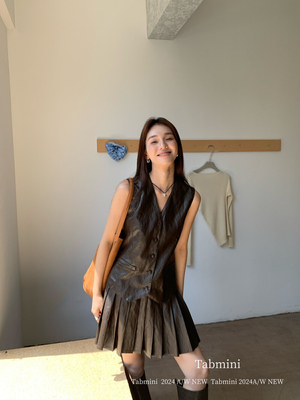 十三行正版秋冬新款甜酷风皮马甲+百褶短裙套装  T19544-LM#