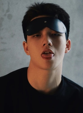 男生黑色眼罩肌肉猛男性感皮革眼罩体育生1S0M弹性可调节眼罩眼带