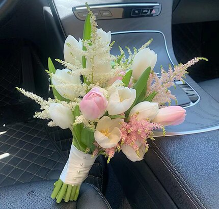 西安花店手捧花结婚订婚送花花束领证拍照花束