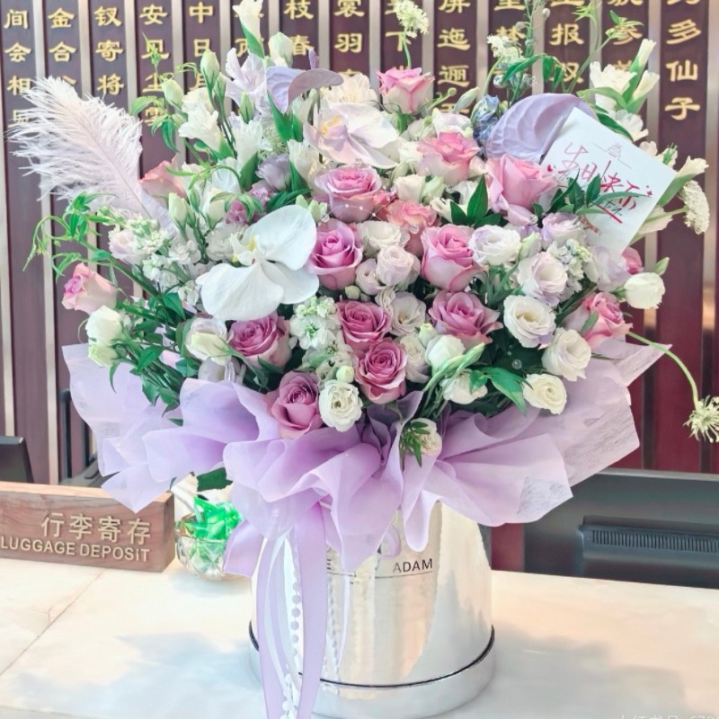 西安同城花店高级鲜花抱抱桶生日情人节520七夕母亲节父亲节礼物