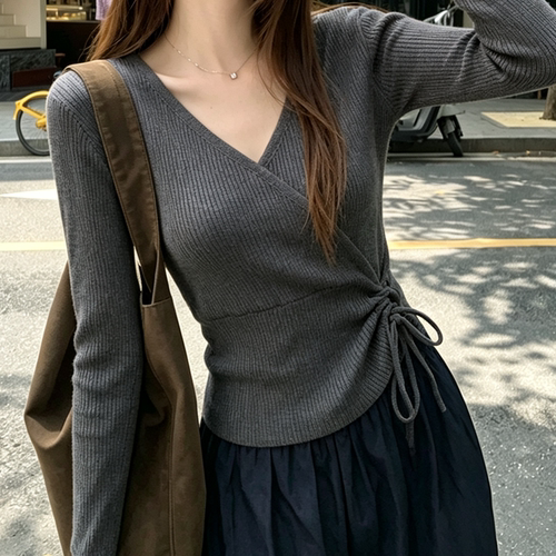 秋冬V领系带修身针织打底衫女