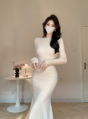 Amy的店外贸品质针织设计感修身连衣裙半高领高腰显瘦气质长裙女