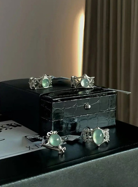 爆款爆闪两款叠戴小皇冠戒指