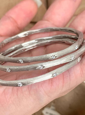 银色缎带拉丝手镯中古轻奢时尚设计简约气质高级感太阳花微镶