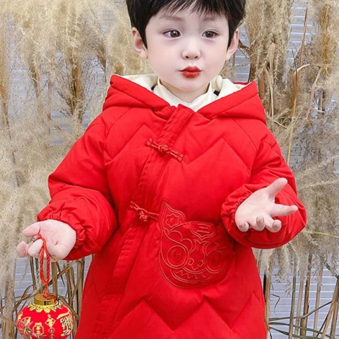 24冬季儿童羽绒服洋气中小童宝宝短款民族风加厚连帽虎头绣花红色