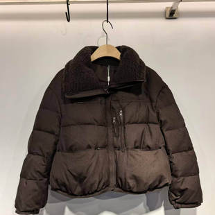 波斯猫B5015T72欧洲站2025冬季 翻领羊羔毛新国标90绒羽绒服外套女