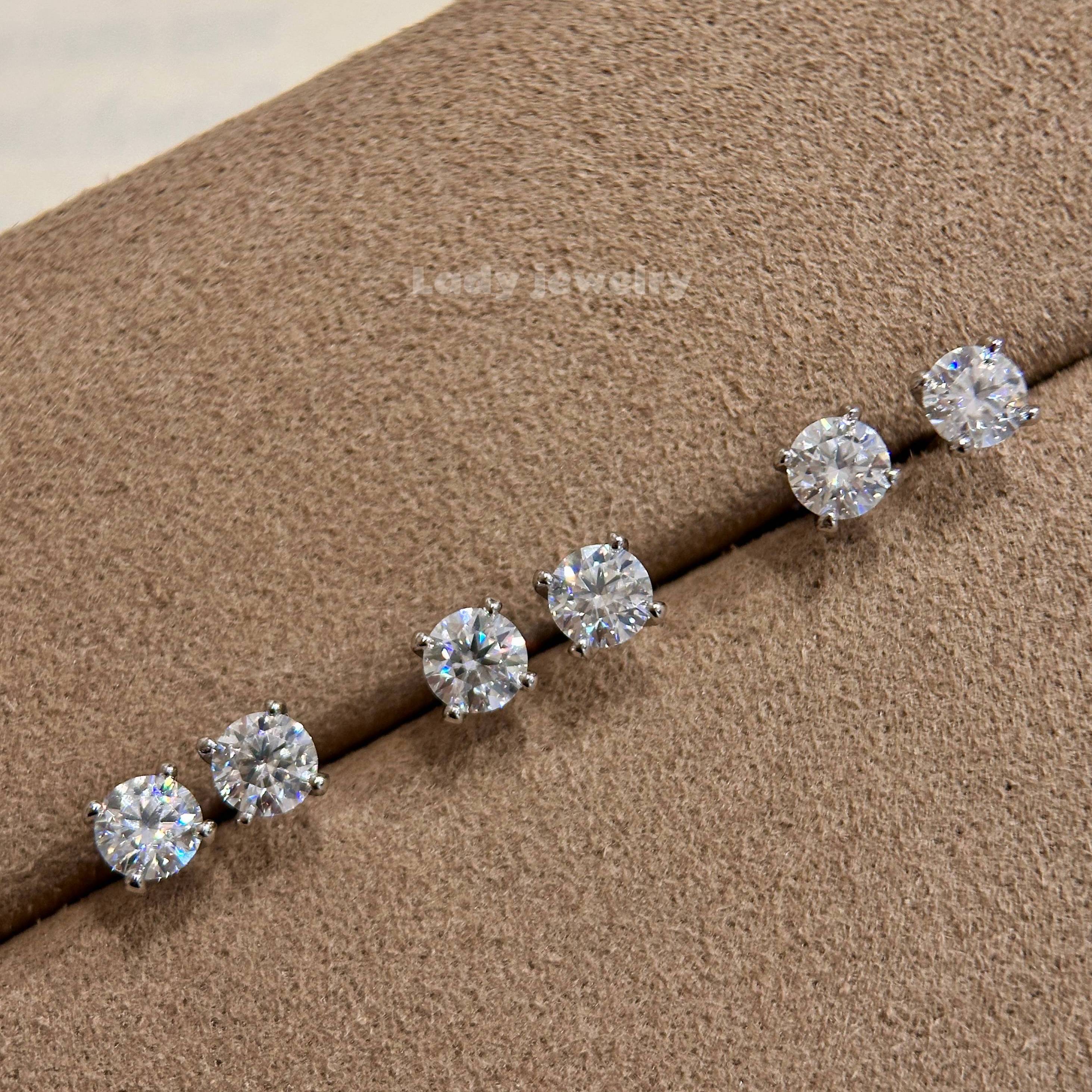 蕾迪「30分莫桑」s925银耳钉