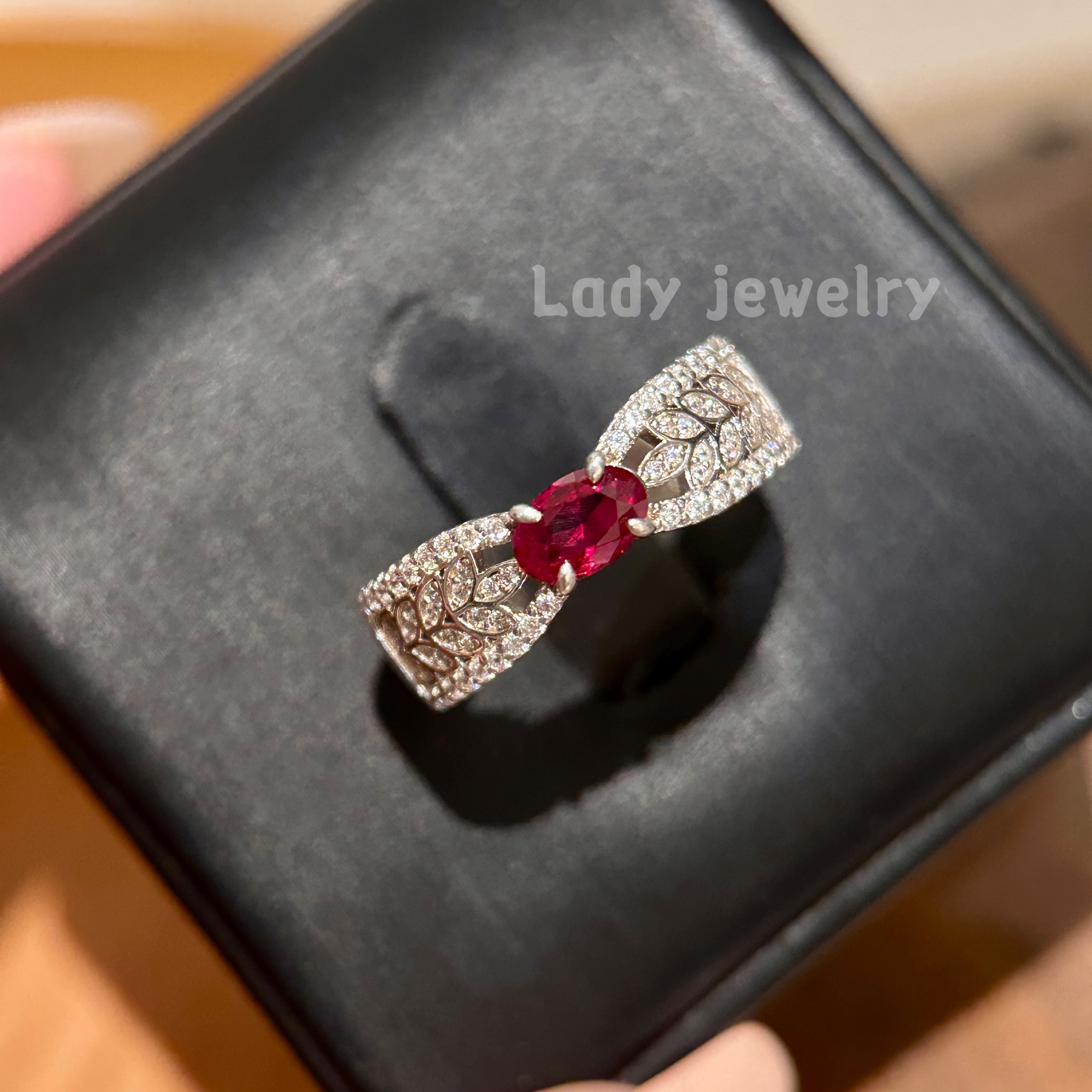 蕾迪高定s925银麦穗蝴蝶结培育红宝钻戒［超重工原版］