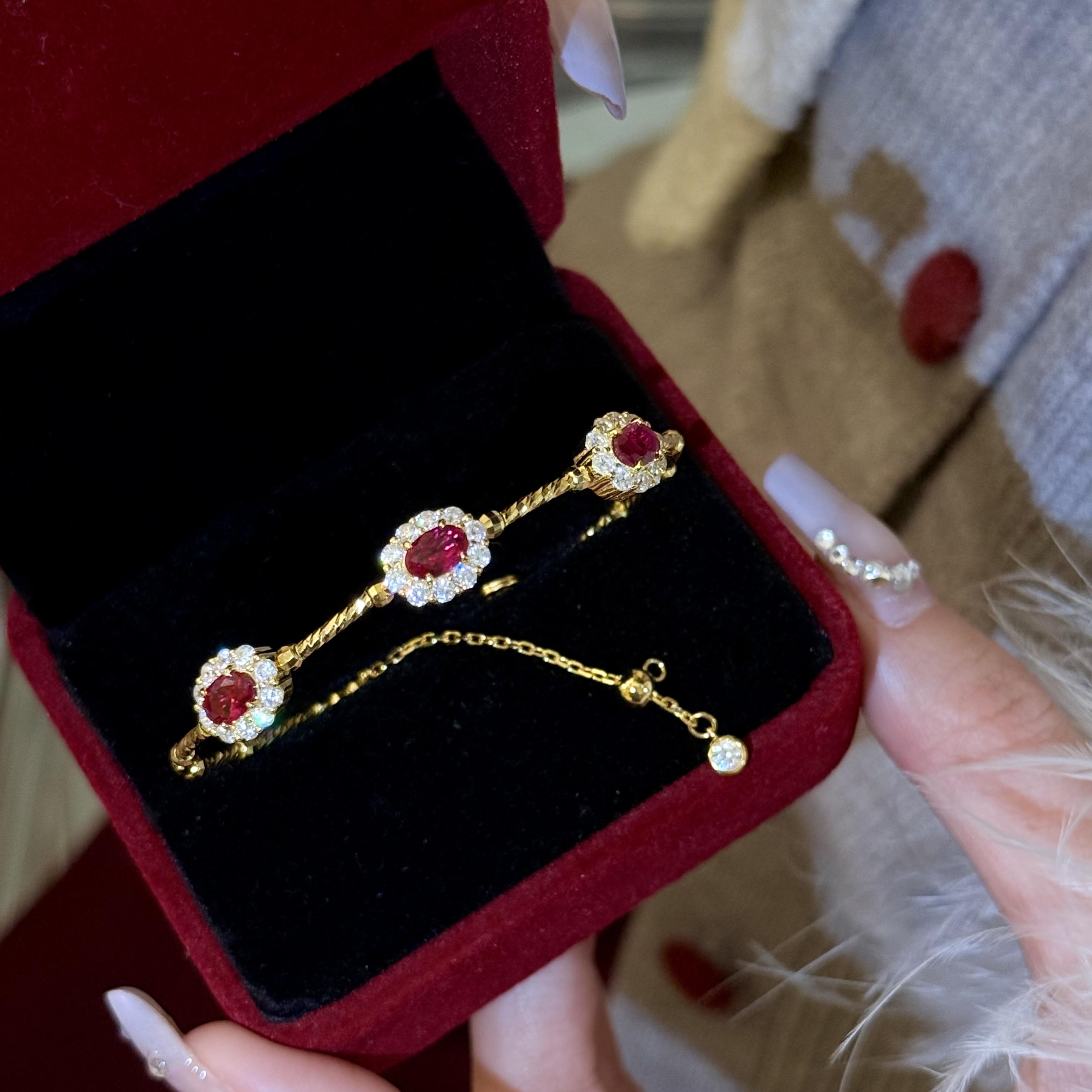 蕾迪红宝鸽子蛋缎带手镯