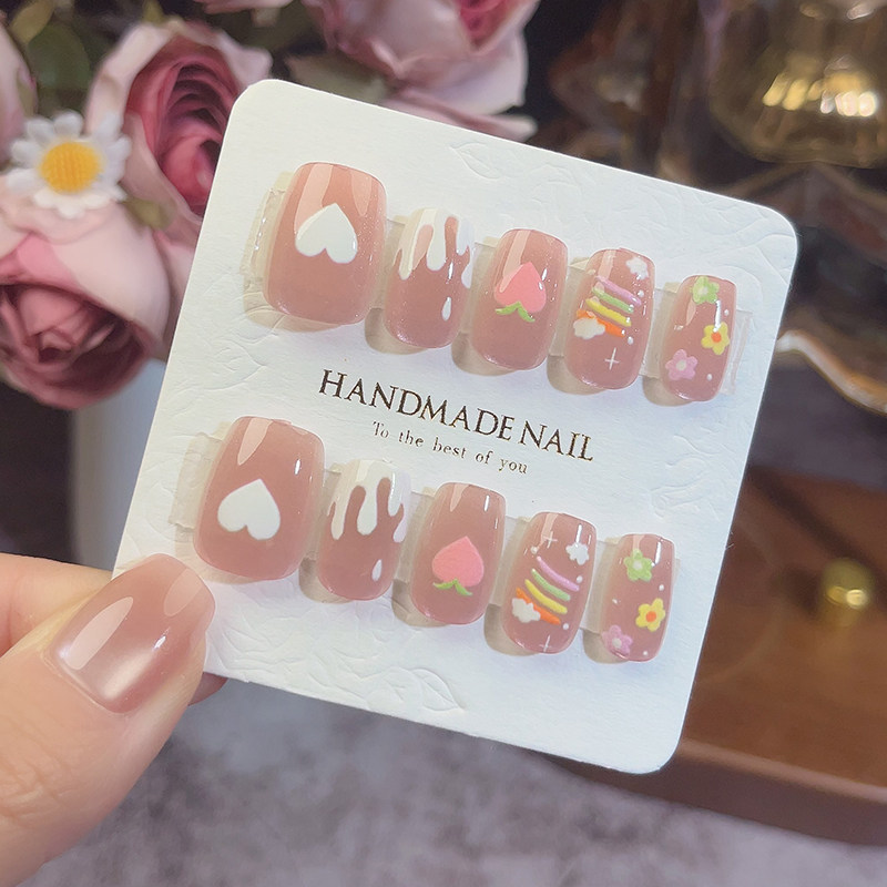 2025新款纯手工穿戴甲短款爱心草莓可爱美甲贴片成品假可拆卸显白,彩妆/香水/美妆工具,穿戴甲/甲片,淘宝优惠券,粉丝福利购,淘宝优惠卷