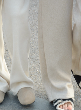 软糯垂坠感滴神!加绒糯米裤子!奶白色女款窄版直筒秋冬休闲2025新