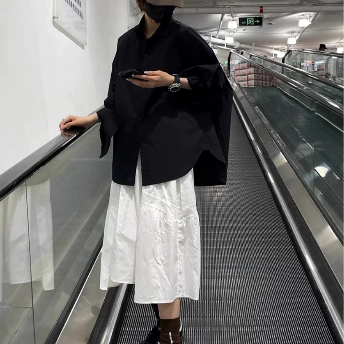 UW黑色挺阔衬衫女2026新款立体廓形抗皱遮肉通勤百搭纯色长袖衬衣