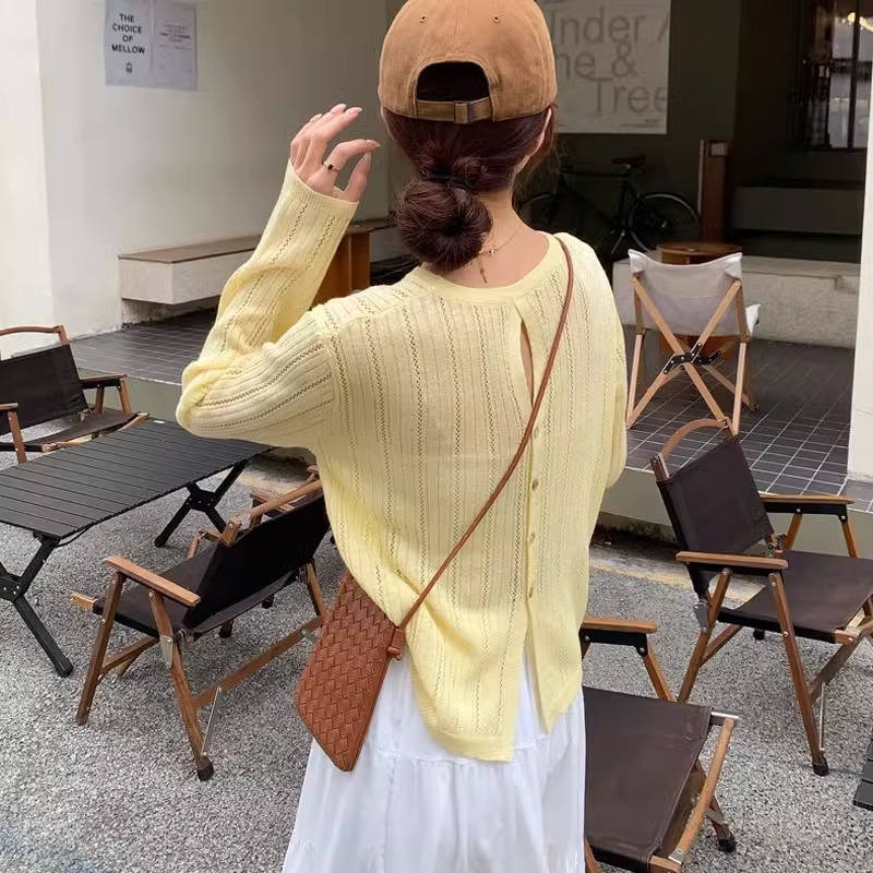 多巴胺黄色圆领针织长袖T恤女夏季薄款冰丝空调衫后背镂空上衣