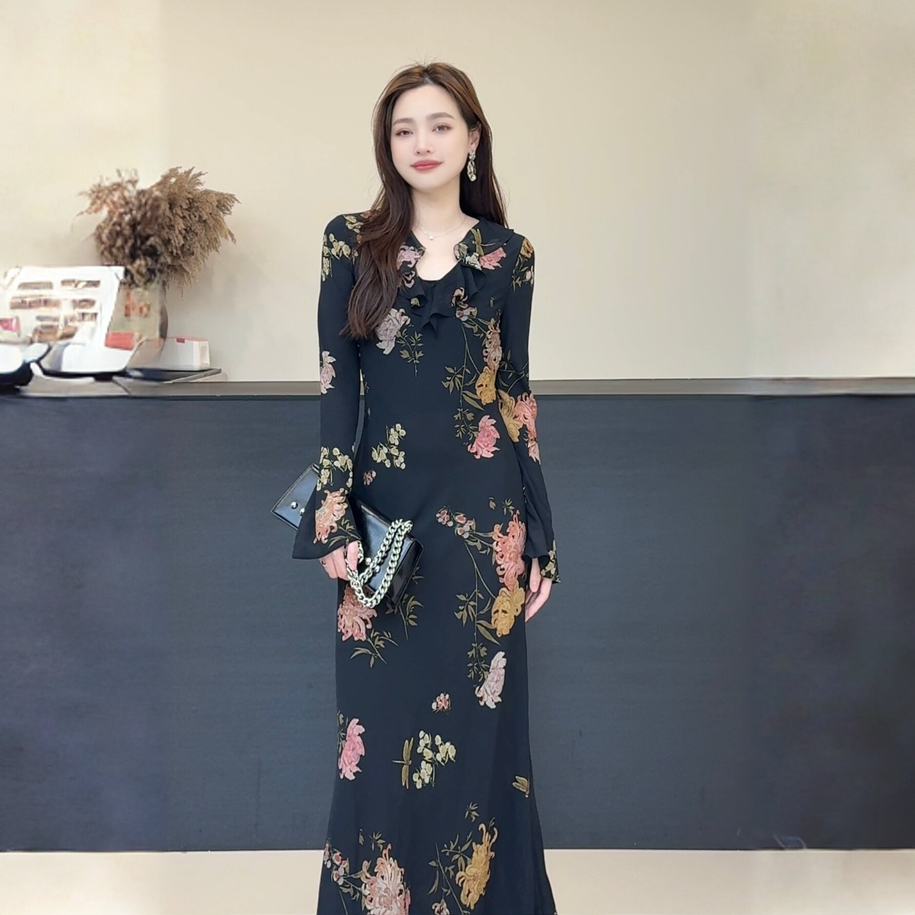 宥妍复古碎花收腰显瘦连衣裙