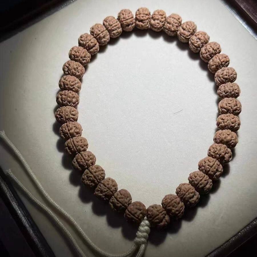 精品文玩纯血老树王小金刚菩提子花王梅花手串单圈原籽男女108颗