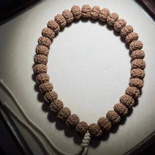 精品文玩纯血老树王小金刚菩提子花王梅花手串单圈原籽男女108颗