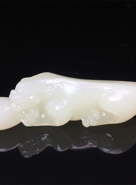 和田玉貔貅工艺精湛油润细腻