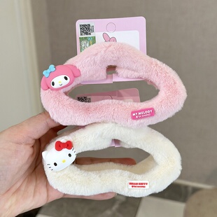 正品三丽鸥头饰毛绒云朵鲨鱼夹凯蒂猫大号抓夹少女秋冬发饰盘发夹