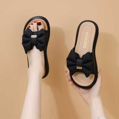 平底软底一字凉拖海边沙滩鞋