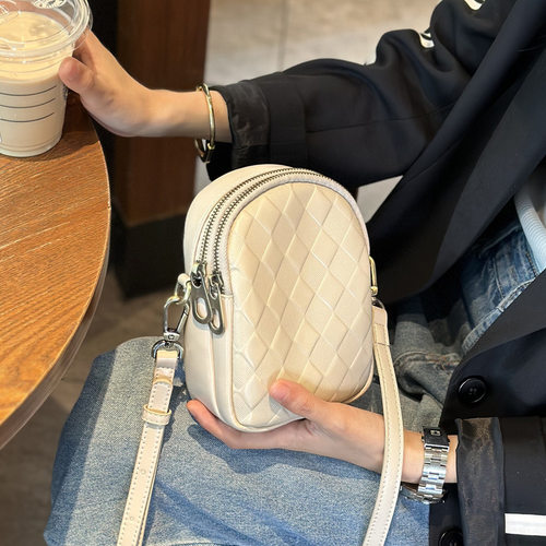 TOMO日系牛皮手机包女斜挎包中年妈妈包菱格竖款小包包单肩包女士