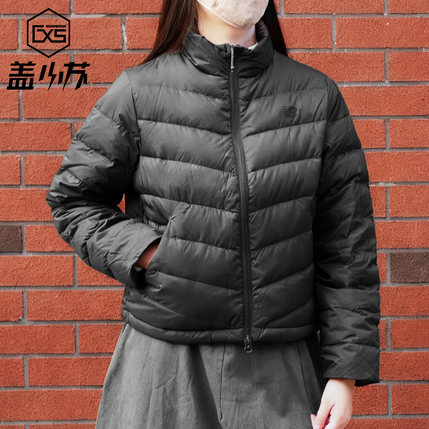 NewBalance立领羽绒服轻便保暖