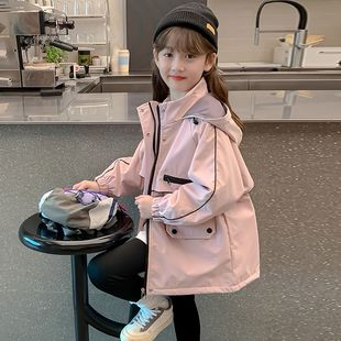 女童外套冲锋衣2025新款洋气儿童户外春秋款外套时髦大童女孩上衣