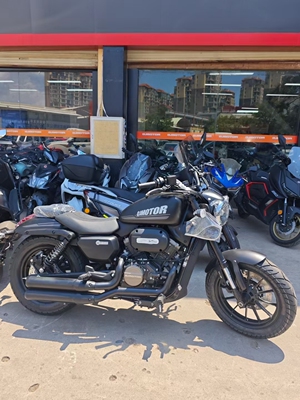 钱江qjmoto闪250v型双缸复古巡航车摩托车机车支持分期