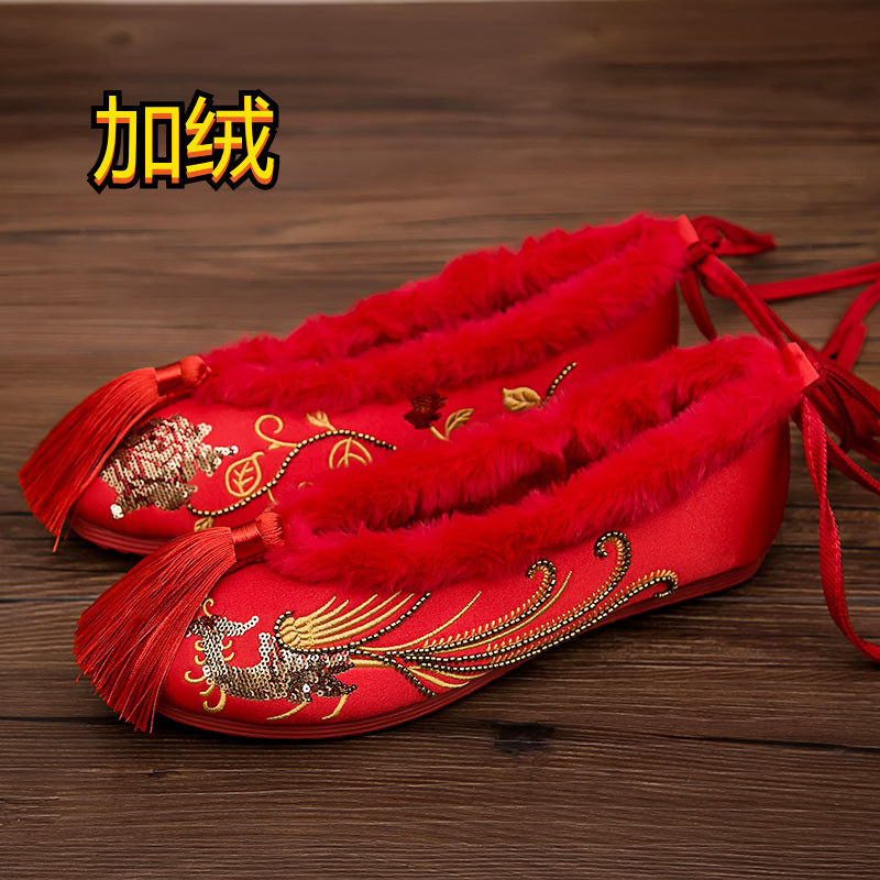 秀禾婚鞋冬季加绒款中式新娘绣花鞋女红色流苏平底敬酒上轿鞋
