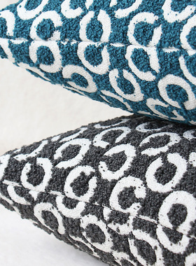 默色空间簇绒双面图案抱枕北欧风高级感客厅沙发背靠垫黑与绿靠枕