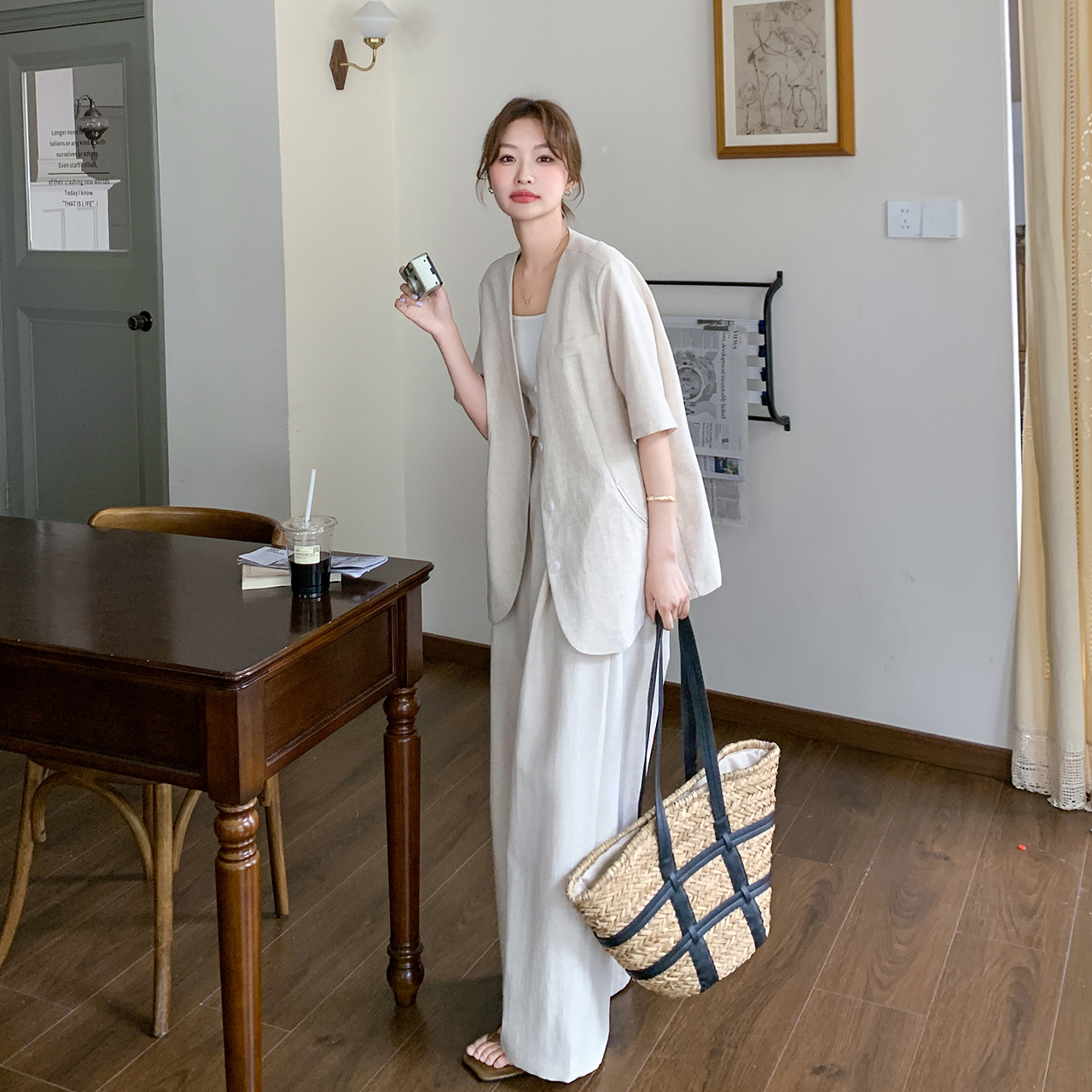 韩系通勤风西服套装女2025夏季新款V领短袖上衣休闲直筒裤两件套