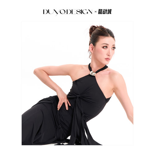 013挂脖飘带设计感上衣女摩登舞
