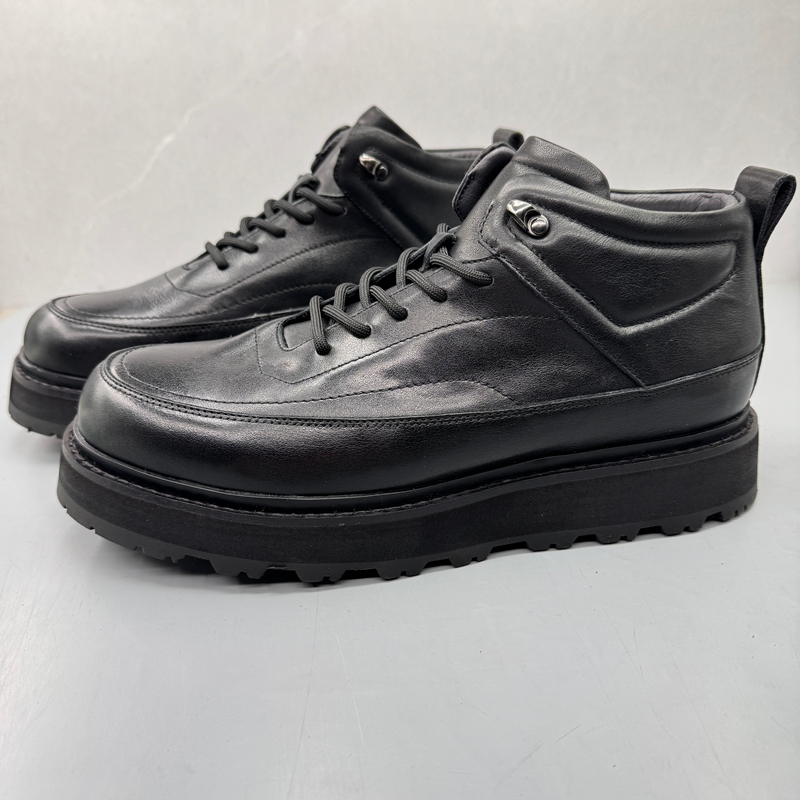 真皮男新款厚底欧洲站系带马丁靴