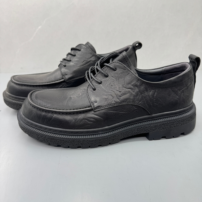 真皮男商务皮鞋英伦手抓纹德比鞋