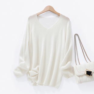 慵懒风V领宽松针织衫女白色长袖薄款防晒罩衫显瘦软糯亲肤有气质