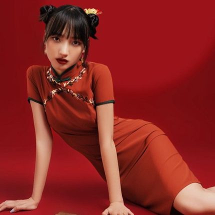 红色高考旗袍年轻款新娘伴娘女夏旗开得胜敬酒服改良新中式连衣裙