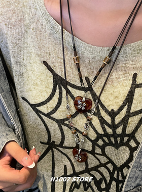 民族风十字花棕色爱心长款女项链小众设计高级感卫衣毛衣链男新款