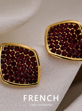FRENCH【轻度定制】金色菱形个性高级感红色本年新年银针耳环女